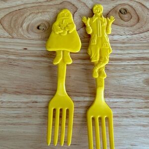1980 McDonalds Yellow Ronald & Grimace Forks (2)